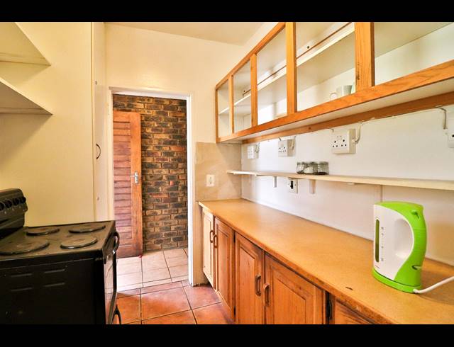 1.5 BEDROOM FLAT SOLD IN WAVERLEY